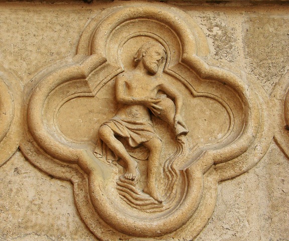 zodiac-horoscope-aquarius-Cathedral-d-Amiens-Vassil-sign