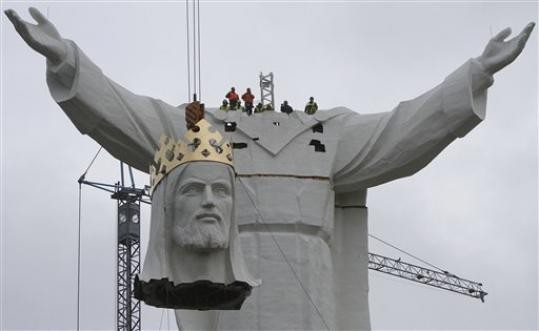 jesus statue
